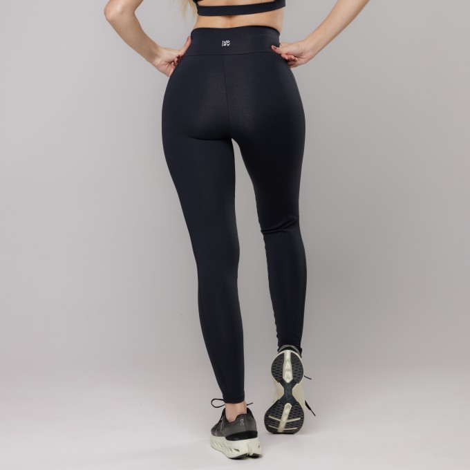 Legging Fitness com Detalhe na Lateral Preto