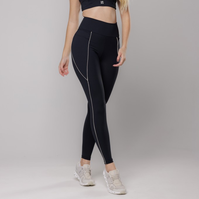 Legging Fitness com Bolso Preta